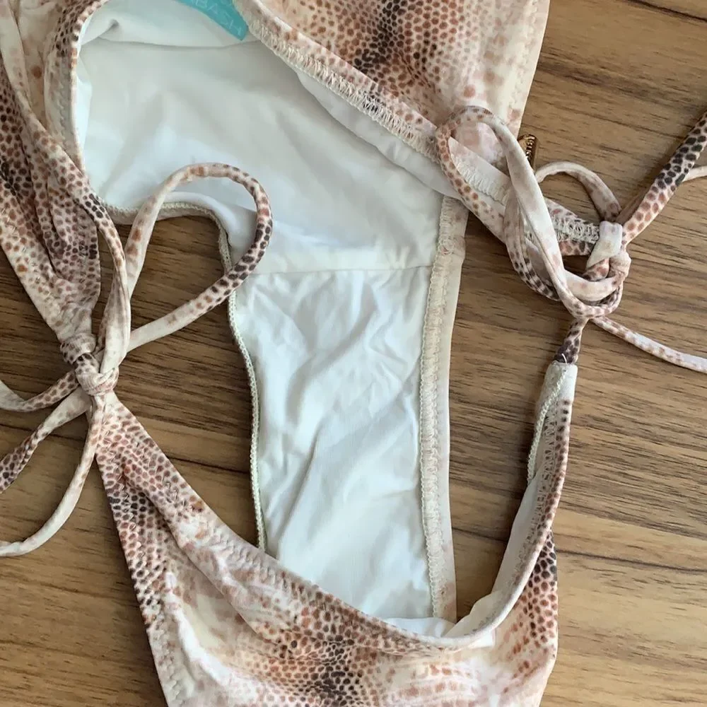 𝅺MELISSA Odabash String Bikini Bottom Swinsuit